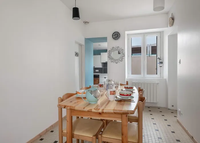 Maison Pour 5 A 350m De La *