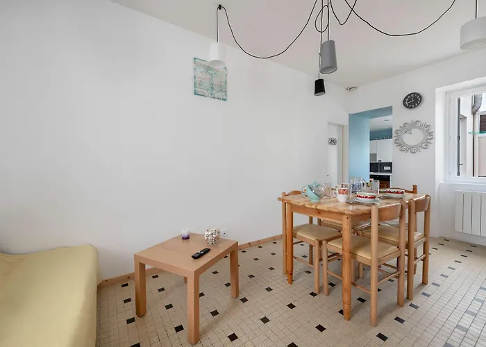 Vakantiehuis Maison Pour 5 A 350m De La